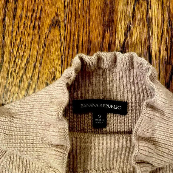 Banana Republic Beige Mock Ruffle Neck Bell Sleeve Sweater - Picture 2 of 3